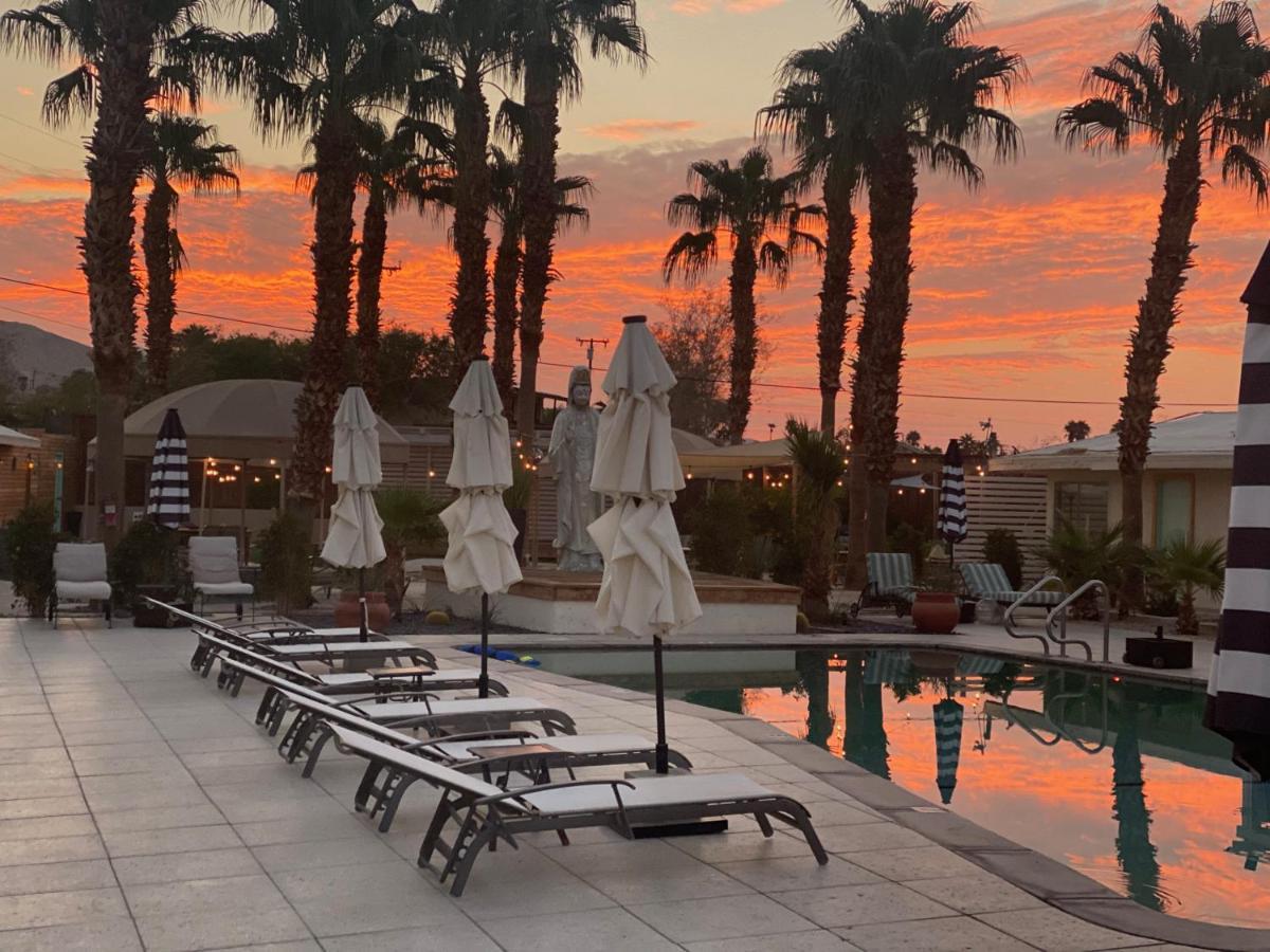 The O Spa + Resort, Adults Only Desert Hot Springs Exteriör bild